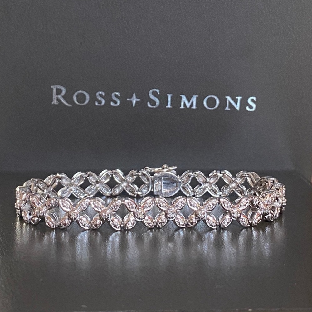 Ross Simons 925 sterling silver flower .50 ct. t.w. diamond bracelet